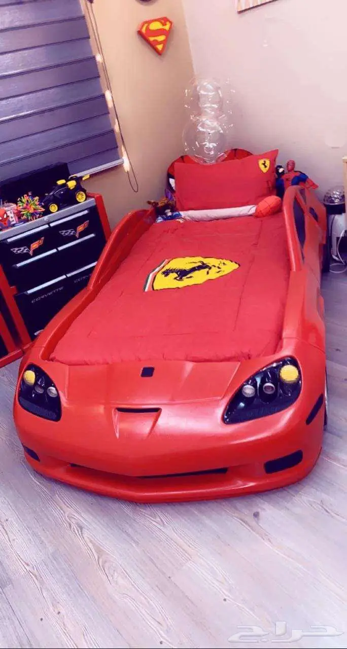 غرفة نوم أطفال شكل سيارة مميزة جدا ونادرة 2