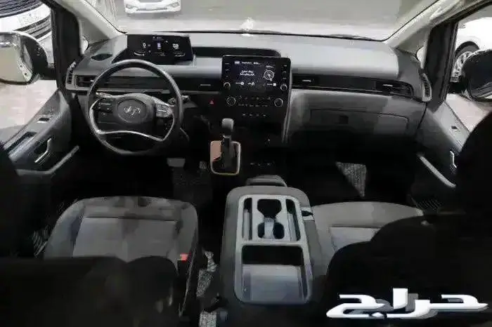هيونداي ستاريا استاندر ديزل ماكينة 2.2 اربعة سلندر موديل2023 14