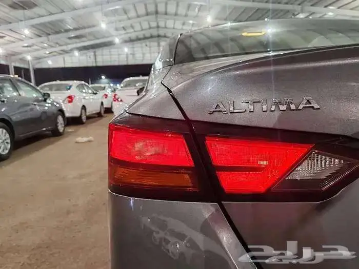 نيسان التيما 2021 استاندر 17