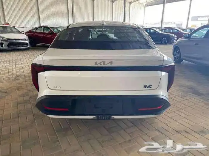 كيا K4 1