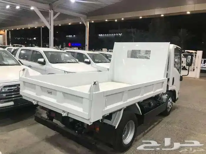 ايسوزو دينا قلاب 5 طن و 3 طن 2025 للشركات والمؤسسات 7