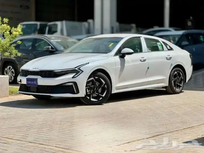 كيا K5 2026 ستاندر (لدينا جميع الأوان المميزة) 3