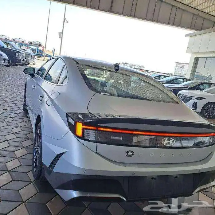 سوناتا ستاندر 2025 لدى شركة سفنز الكميه محدوده 3