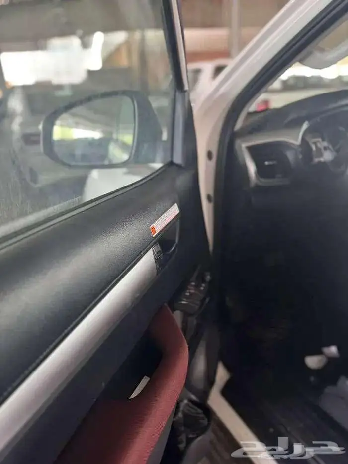 تويوتا هايلوكس SGLX ديزل اتوماتيك موديل 2024 مكينه 2.8 10