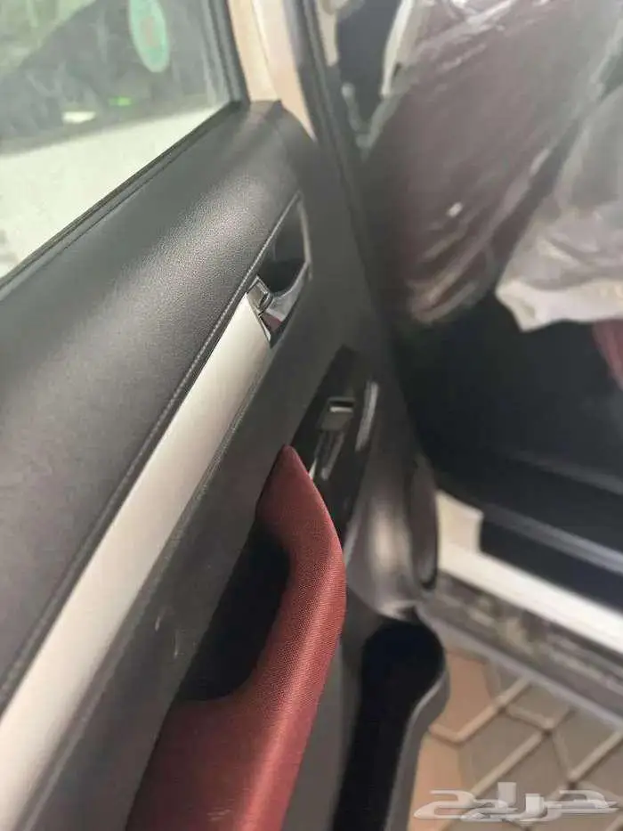 تويوتا هايلوكس SGLX ديزل اتوماتيك موديل 2024 مكينه 2.8 13