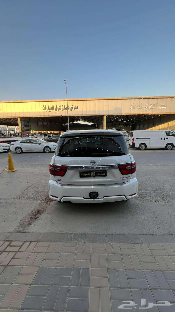 نيسان باترول بلاتينيوم موديل 2023- معرض خلف للسيارات 8