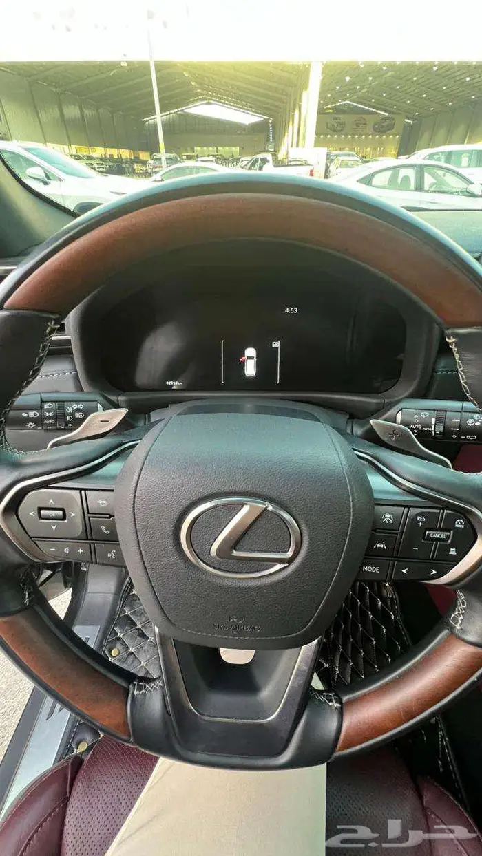 لكزس LX600 موديل 2025 - معرض خلف للسيارات 6