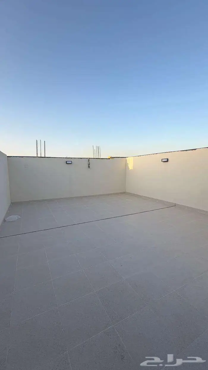 شقة دور ثاني للبيع بحي البوادي ( سطح خاص مطبخ راكب ) 13