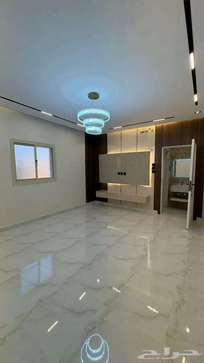 شقة دور ثاني للبيع بحي البوادي ( سطح خاص مطبخ راكب ) 3