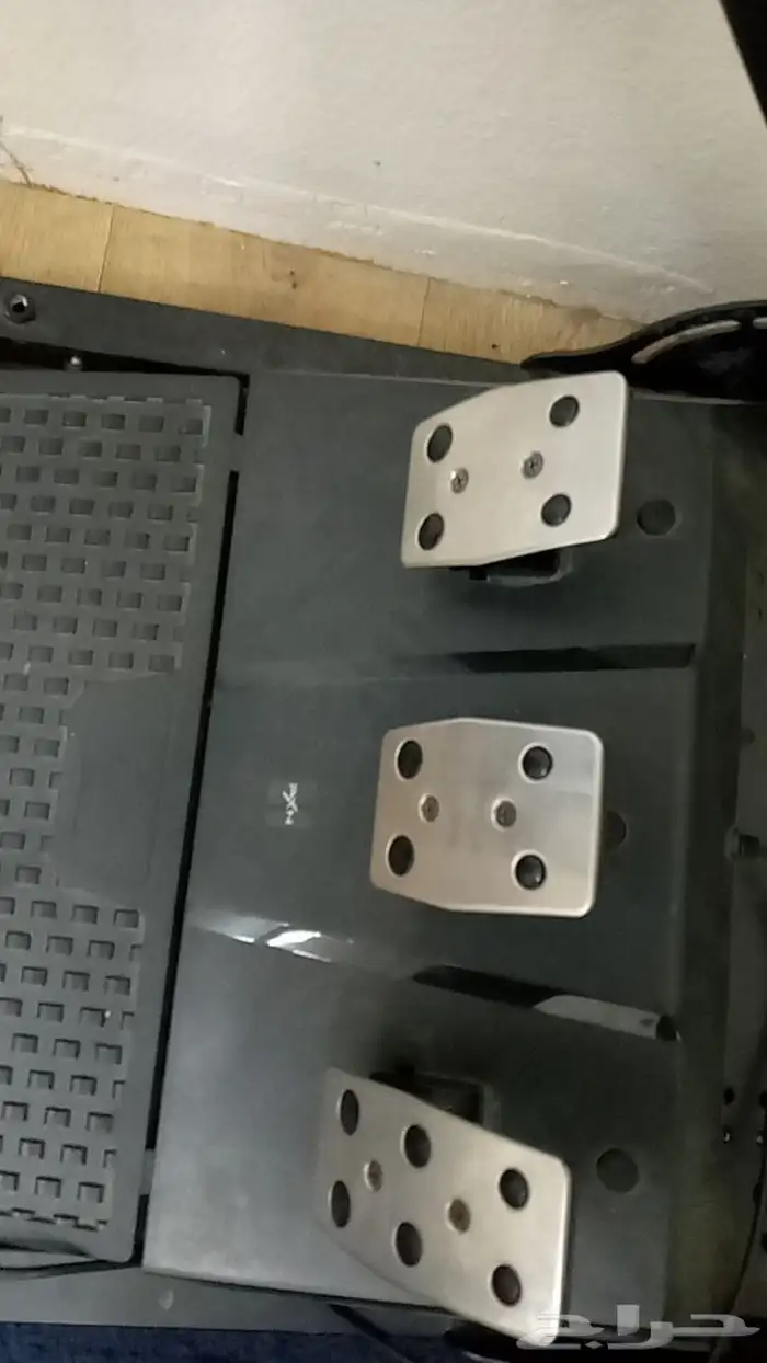 دركسون يشتغل علىسوني 4 و 5 يشغل جميع العاب السباره 2