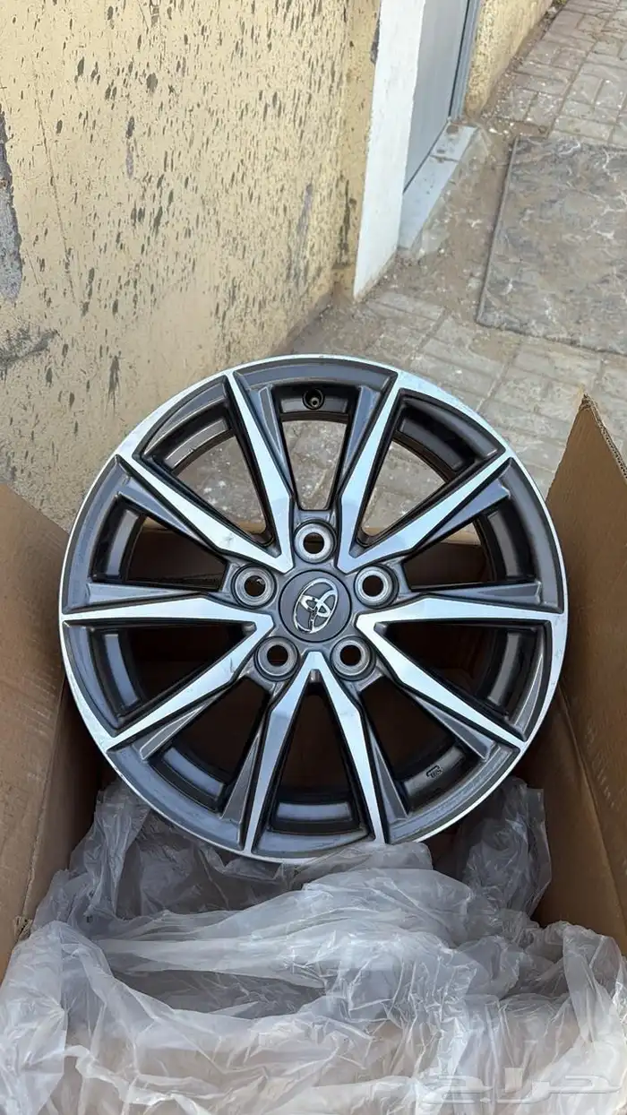 للبيع جنوط كامري 2025 E استاندر مطور 2