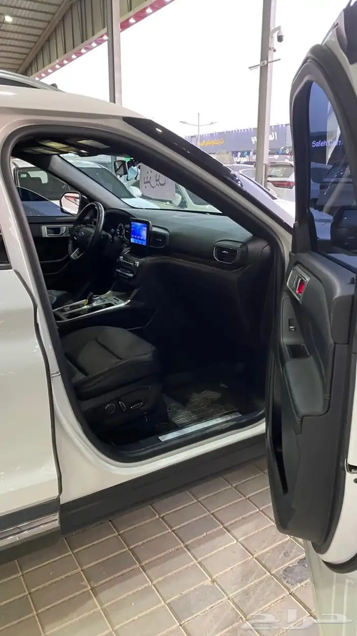 فورد اكسبلورر2020فل لميتدد(بنزين)4سلندر تيربو 19