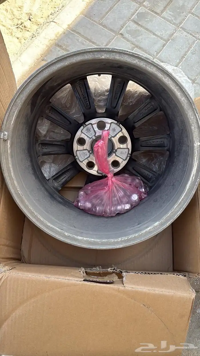 للبيع جنوط كامري 2025 E استاندر مطور 4