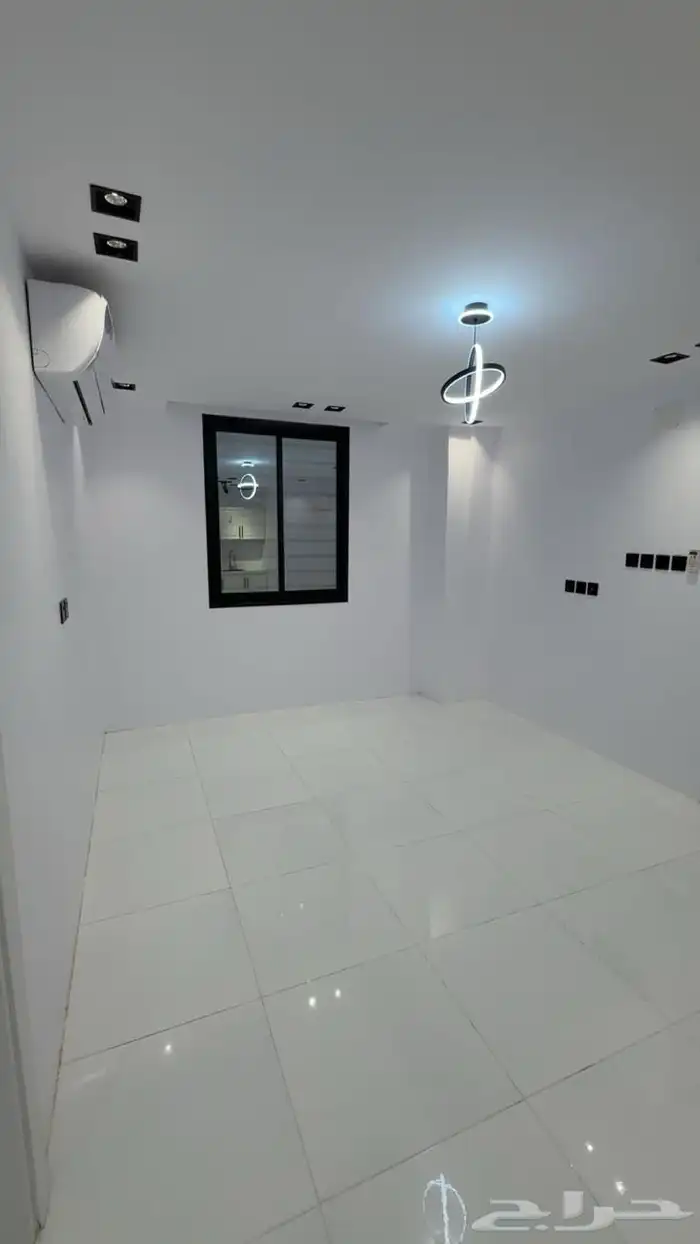 شقه غرفه وصاله تشطيب مميز جديده 1