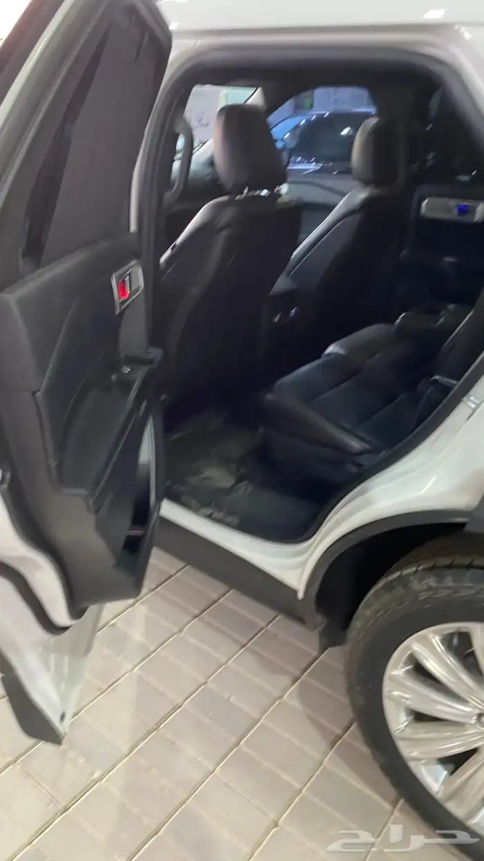 فورد اكسبلورر2020فل لميتدد(بنزين)4سلندر تيربو 14