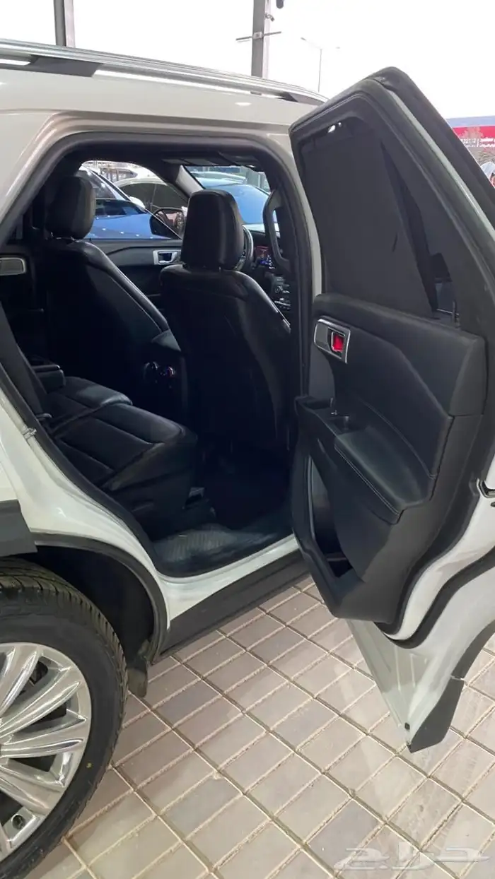 فورد اكسبلورر2020فل لميتدد(بنزين)4سلندر تيربو 18