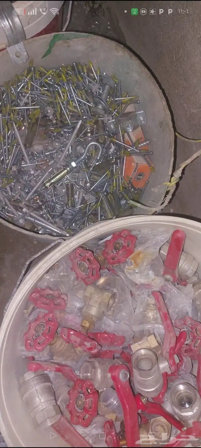 موجود اغراض سباكة كمية كبيرة غير اللي بصور اللي مهتم يرسل وا 15