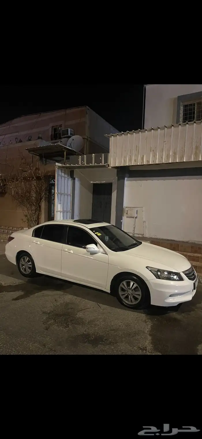 اكورد للبيع اول مالك 2011 1