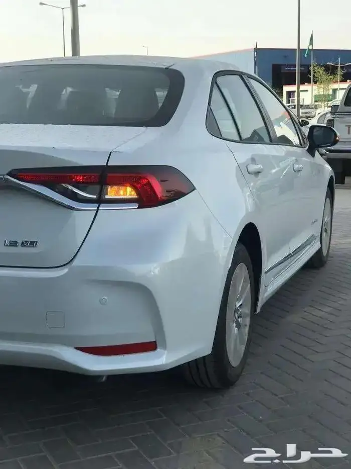 تويوتا كورولا XLI 2.0 مطور بنزين 2025 6