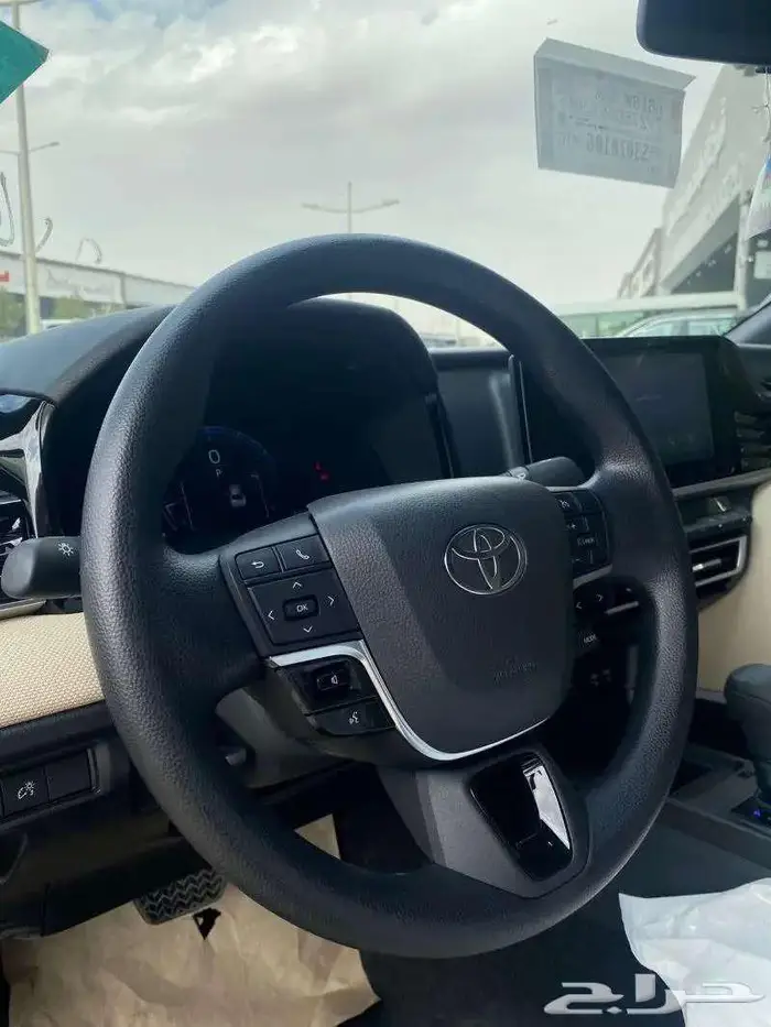 تويوتا كامري استاندر E2025 اقساط 8