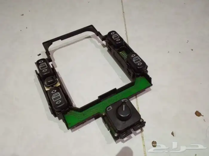 ازرار تحكم القزاز ابو عيون 1997 0