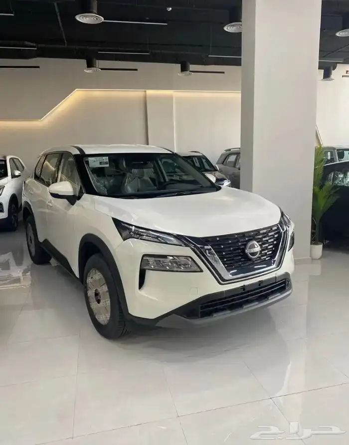 نيسان اكس تريل 7 ركاب بدون دبل 2025 اقساط 0