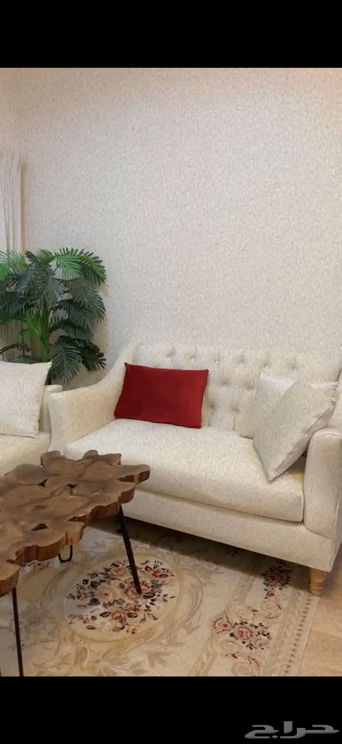 اثاث للبيع سرير اطفال و كنب و ستارة طاولة طعام و طاولة تلفز 11