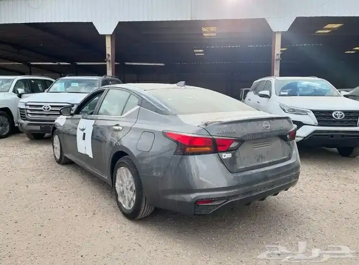 نيسان التيما ستاندر 2025 6