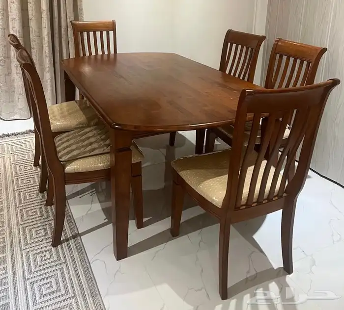 سجاد طولة طعام ساعه دولاب بأدراج 2