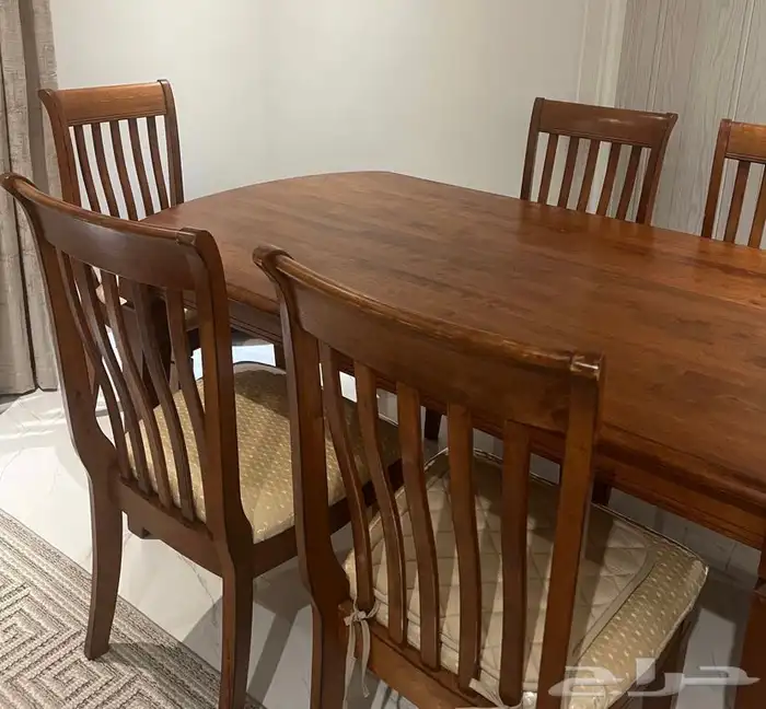 سجاد طولة طعام ساعه دولاب بأدراج 1