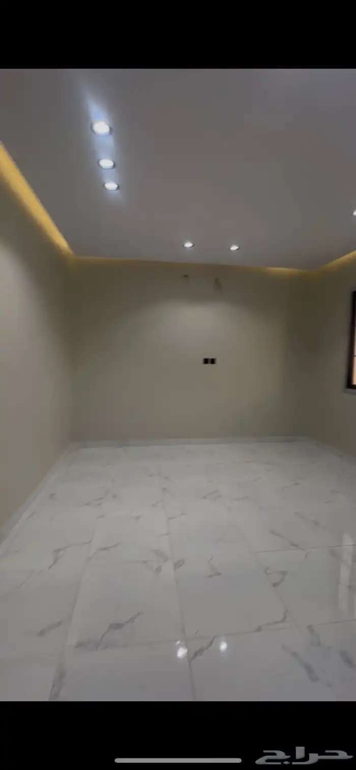 للبيع شقه حي النظيم تبوك 7