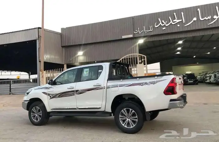 هايلوكس 2025 فل كامل تمتيك S_GLX بنزين دبل جديد 9