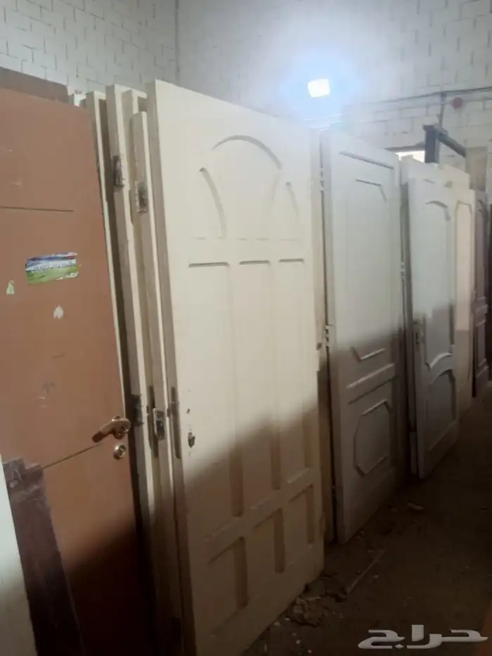 ابواب خشب مستخدمه للبيع 9