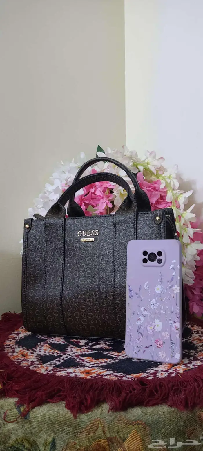 شنطة من GUESS 1