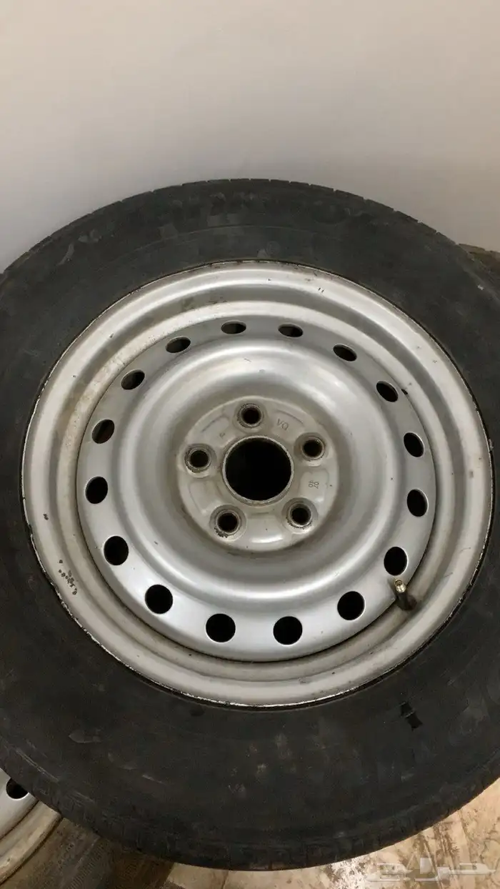 4 جنوط بكفراتها 2