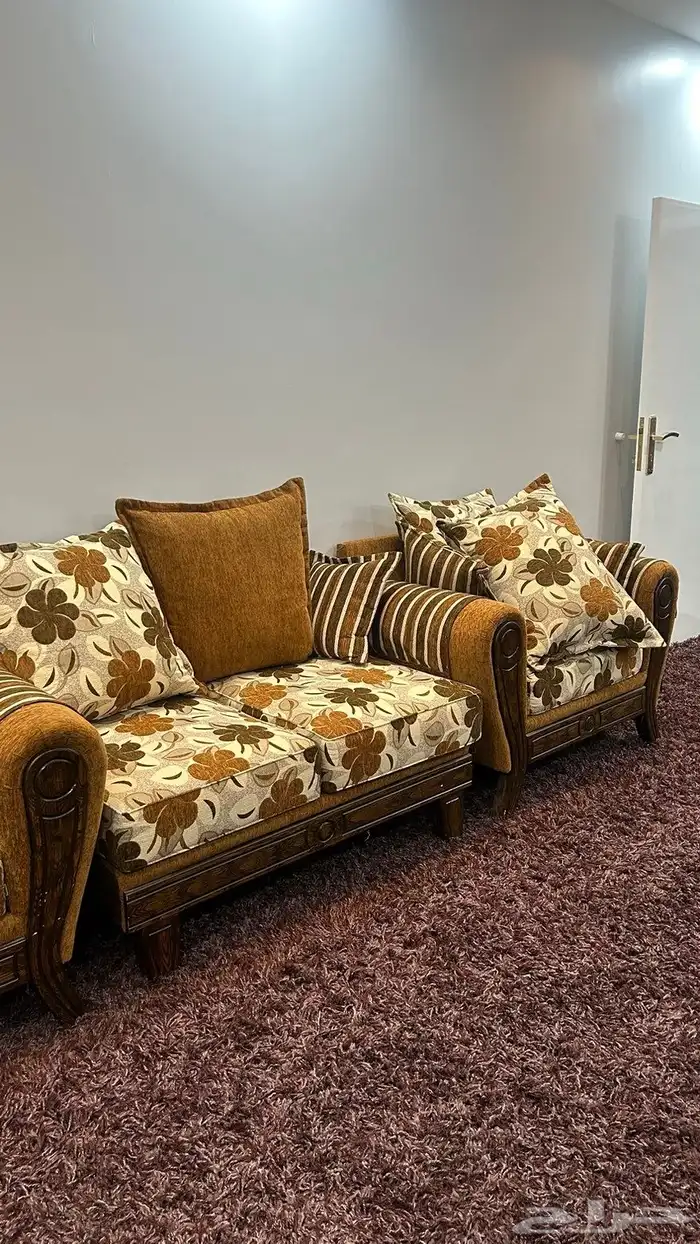 يوجد مطبخ متكامل وجديد ومجلس رجال كنب 4