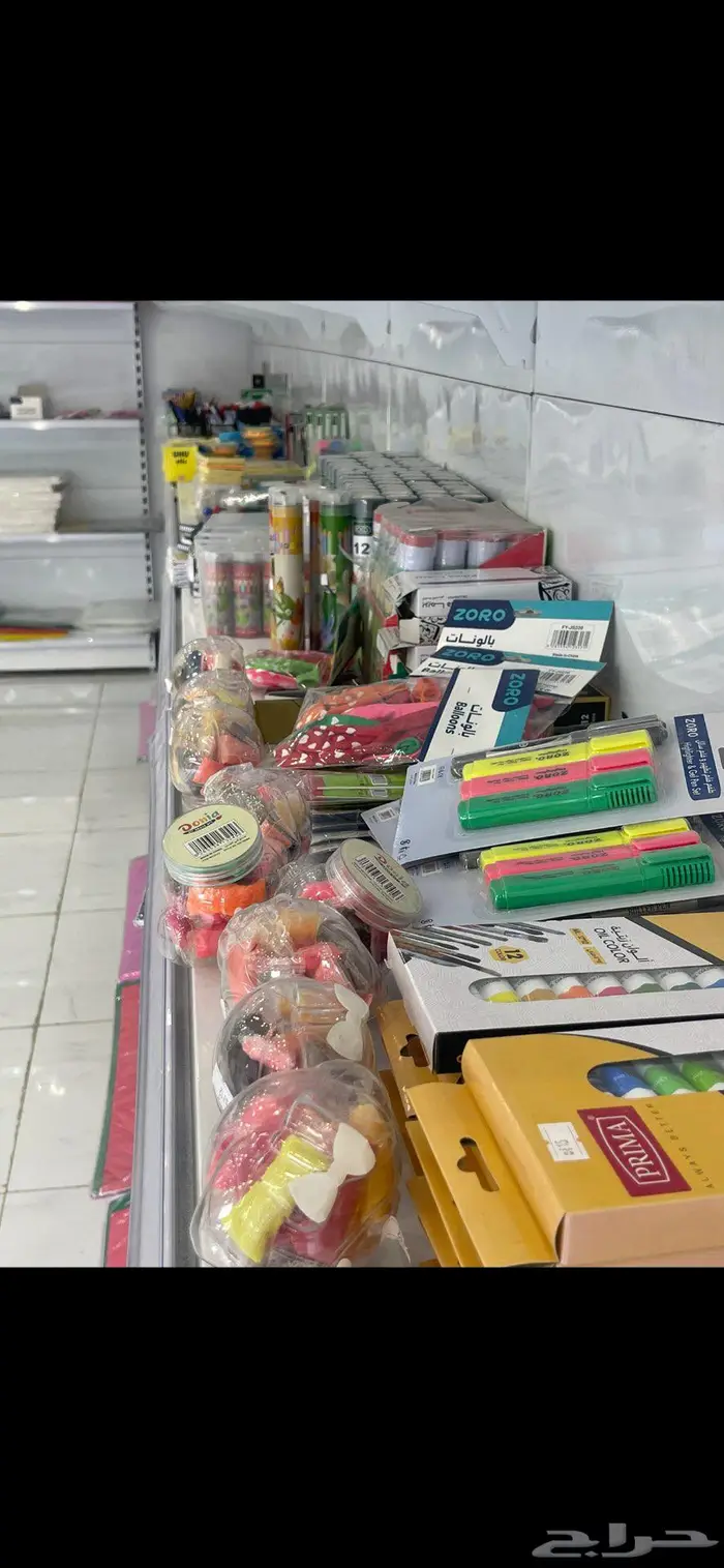قرطاسية طاولات رفوف كراسي 9