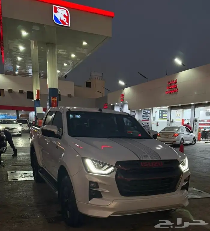 للبيع سيارة ايسوزو دي ماكس 2023 GT 1
