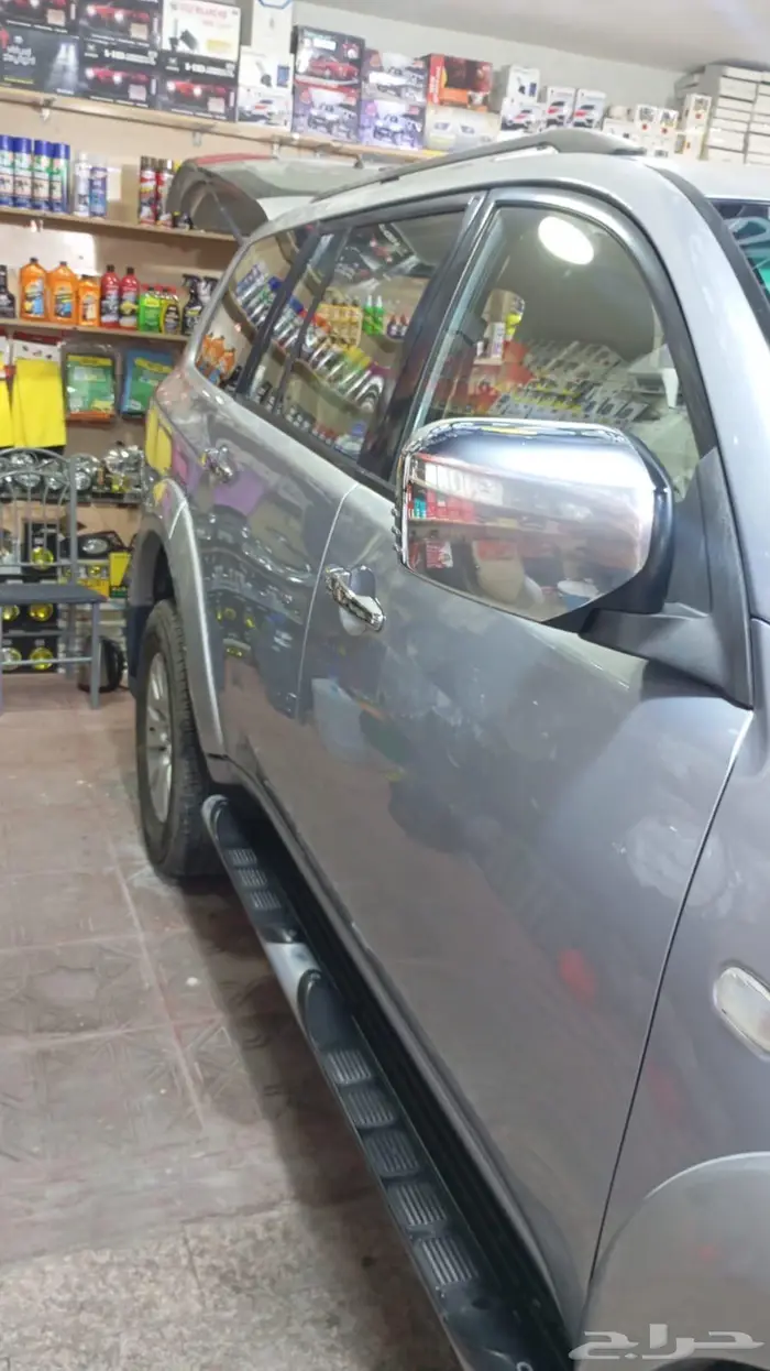 باجيرو اسبورت رصاصي 2012 0