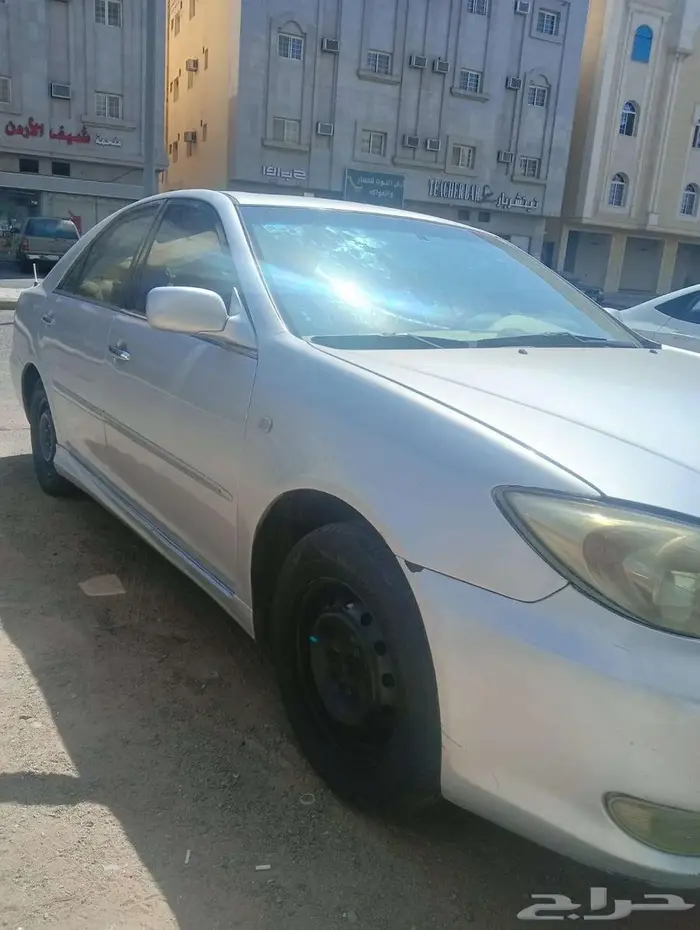 تويوتا كامري 2005 فضي   للبيع 1
