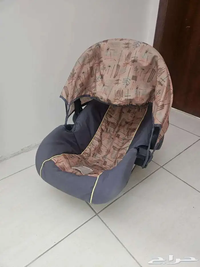 كارسيت وعرباية اطفال ماركة جونيور للبيع 1