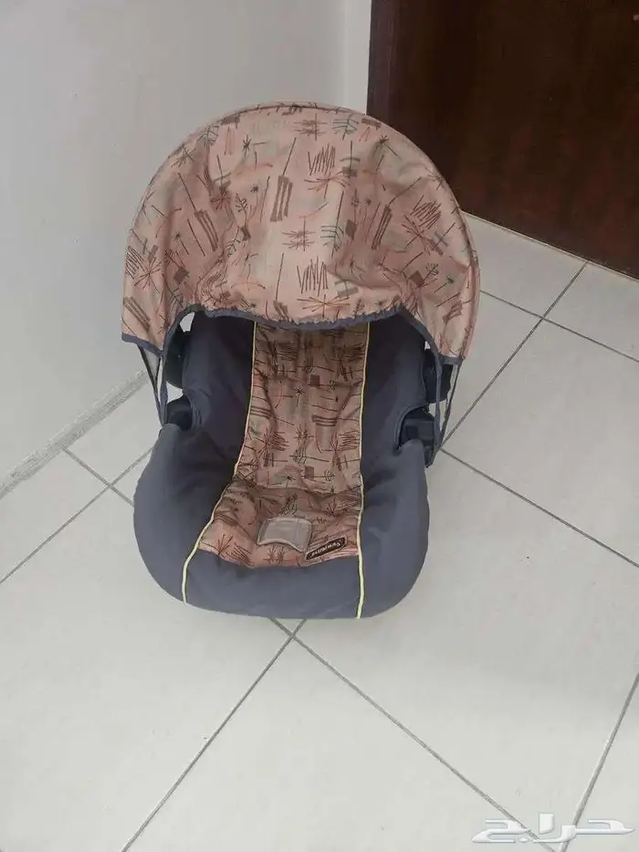 كارسيت وعرباية اطفال ماركة جونيور للبيع 0