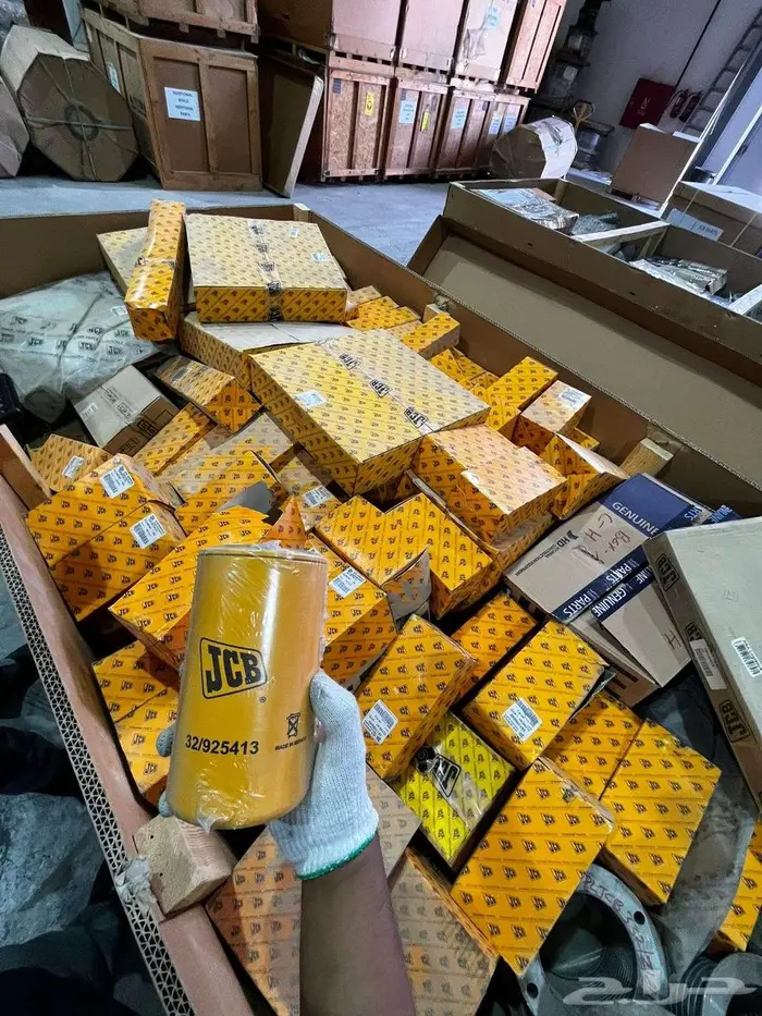 قطع غيار ومستلزمات معدات ثقيلة- مخزون جاهز وشحن داخل المملكة 5