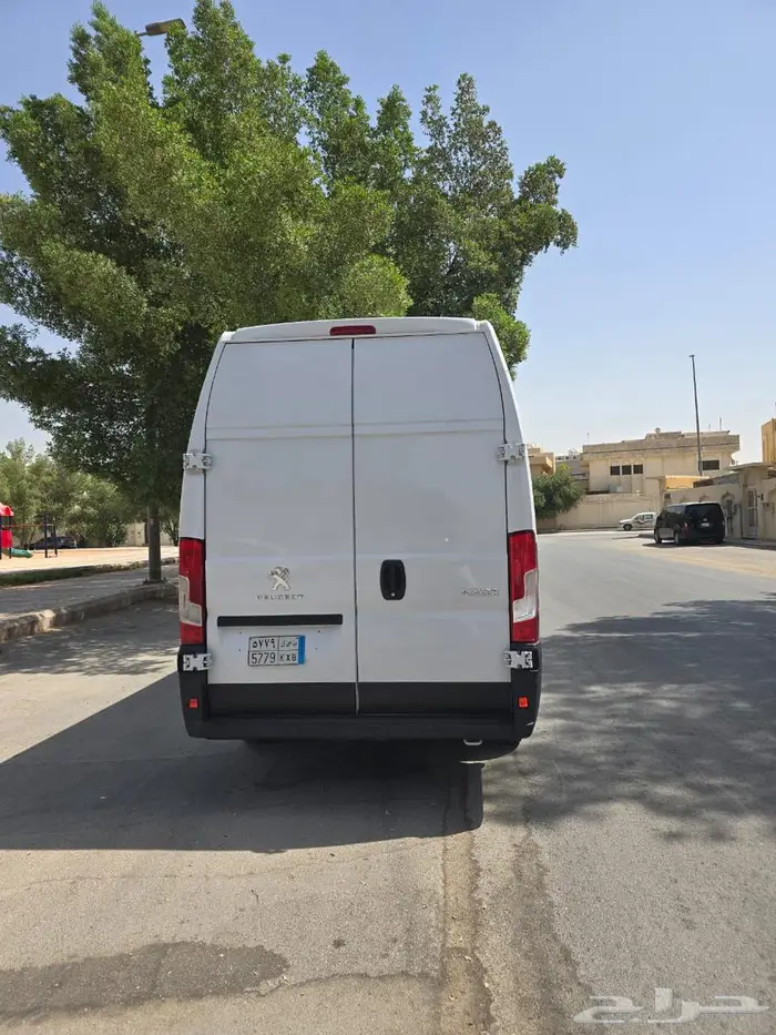 للايجار فان بيجو بوكسر موديل 2023 ثلاجه 5