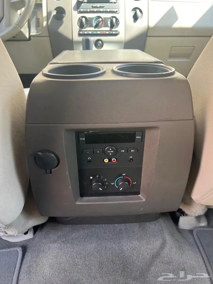 فورد اكسبدشن 2013 وارد التوكيلات 8