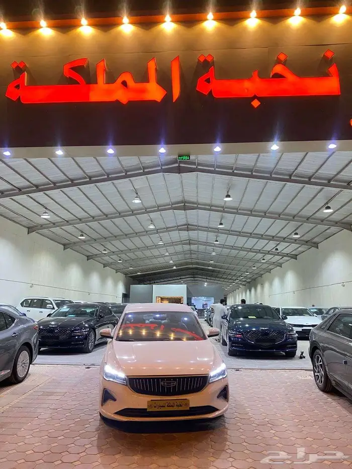 جيلي امجراند 2026 (اصفار) بصمه شاشه كاميرا 2