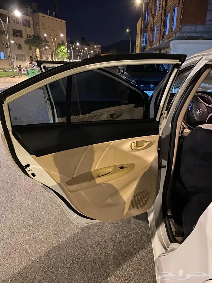 تويوتا يارس 4