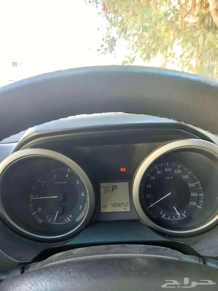 برادو 6 سلندر فل ماعدا فتحة السقف 2011 نضيف 17