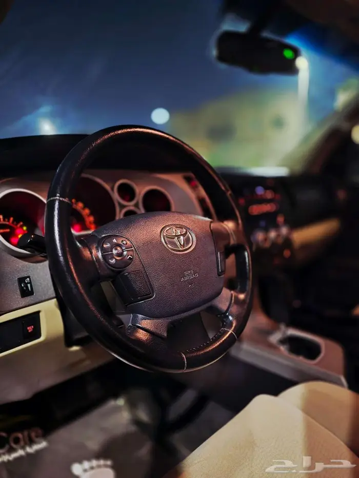 للبيع جيب تويوتا سيكويا SR5 دبل 4X4 3
