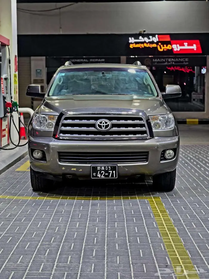 للبيع جيب تويوتا سيكويا SR5 دبل 4X4 21